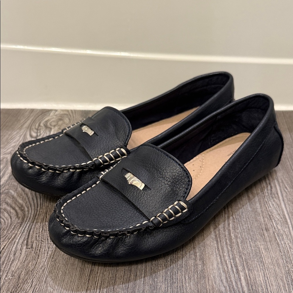 Brand new Liz Claiborne Flex Form Loafer